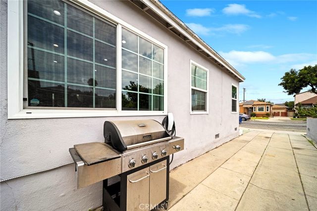 6522 Hereford, Los Angeles, CA 90022