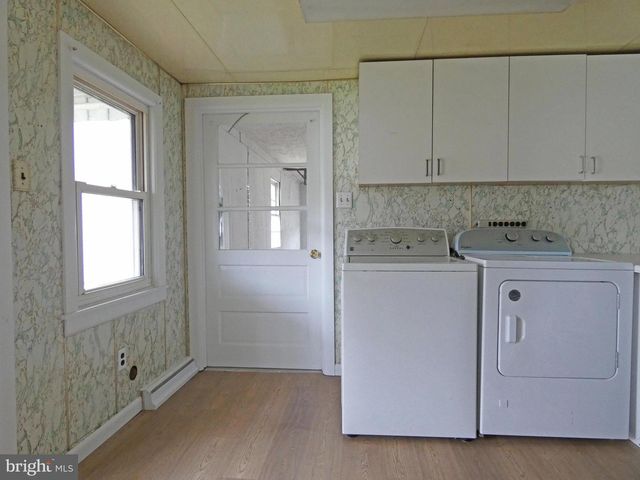 30 E MILL ST, Pedricktown, NJ 08067