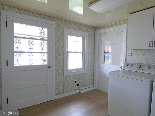 30 E MILL ST, Pedricktown, NJ 08067