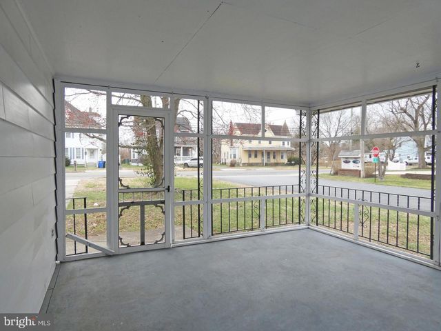 30 E MILL ST, Pedricktown, NJ 08067