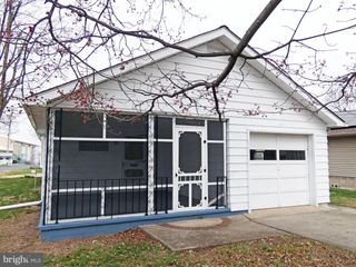 30 E MILL ST, Pedricktown, NJ 08067