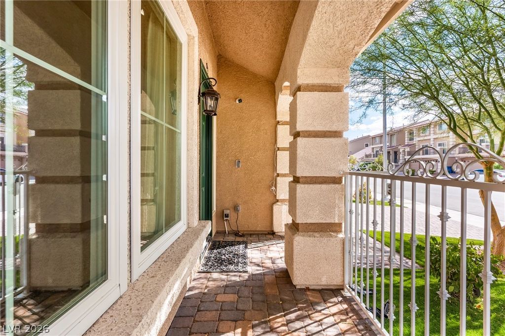 10646 Aphrodite Street, Las Vegas, NV 89183 — photo 2