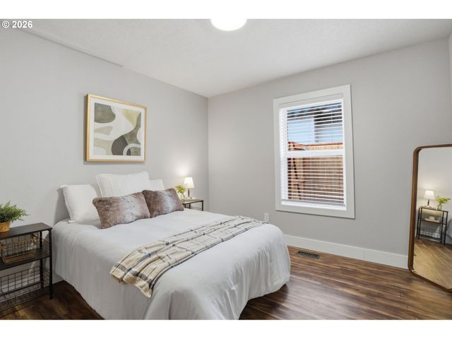 2428 Nw NORWOOD St, Camas, WA 98607