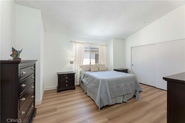 8800 Burnet 12, North Hills, CA 91343