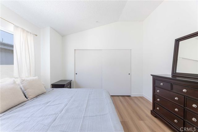 8800 Burnet 12, North Hills, CA 91343
