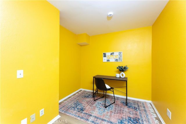 8800 Burnet 12, North Hills, CA 91343