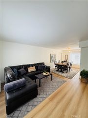 8800 Burnet 12, North Hills, CA 91343