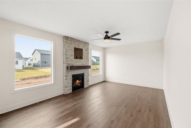 2508 NW North Creek Court, Ankeny, IA 50023