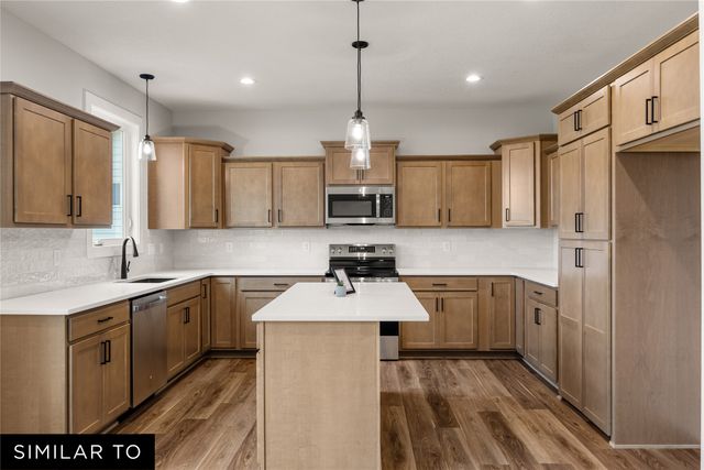 2508 NW North Creek Court, Ankeny, IA 50023