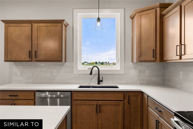 2508 NW North Creek Court, Ankeny, IA 50023