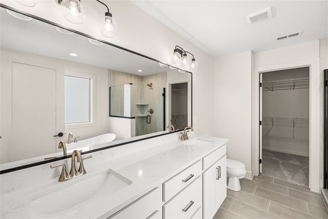 2508 NW North Creek Court, Ankeny, IA 50023