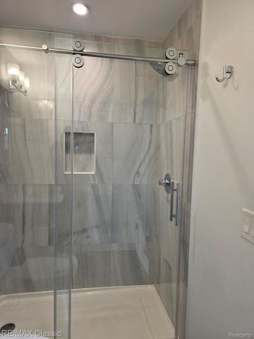 4225 W 14 Mile Road Suite 100, Royal Oak, MI 48073