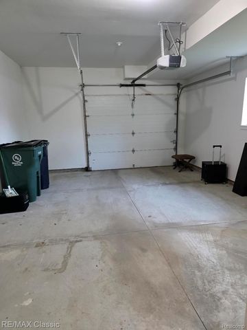4225 W 14 Mile Road Suite 100, Royal Oak, MI 48073