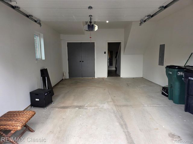 4225 W 14 Mile Road Suite 100, Royal Oak, MI 48073