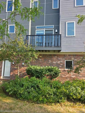 4225 W 14 Mile Road Suite 100, Royal Oak, MI 48073