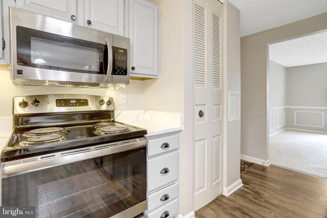 3381 MONARCH LN, Annandale, VA 22003