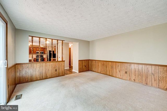 3381 MONARCH LN, Annandale, VA 22003