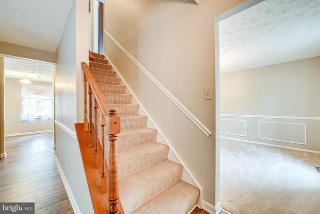 3381 MONARCH LN, Annandale, VA 22003