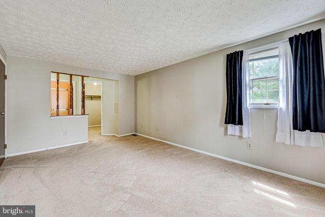 3381 MONARCH LN, Annandale, VA 22003