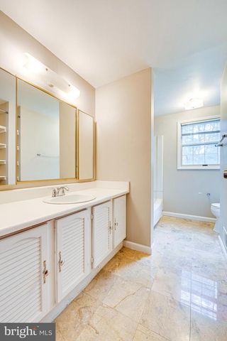 3381 MONARCH LN, Annandale, VA 22003