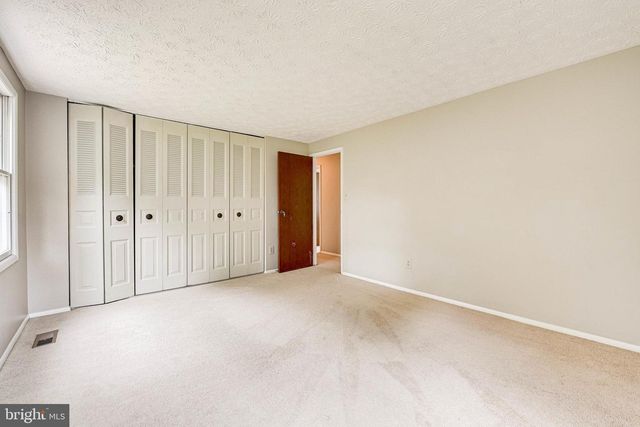 3381 MONARCH LN, Annandale, VA 22003
