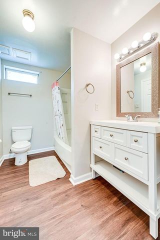 3381 MONARCH LN, Annandale, VA 22003