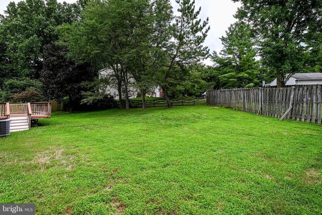 3381 MONARCH LN, Annandale, VA 22003