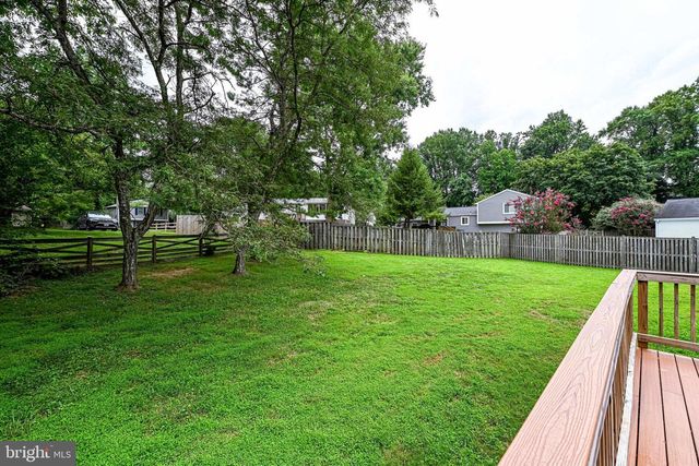 3381 MONARCH LN, Annandale, VA 22003
