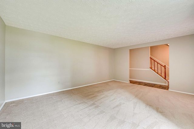 3381 MONARCH LN, Annandale, VA 22003