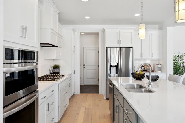 6220 134th Street N, Hugo, MN 55038