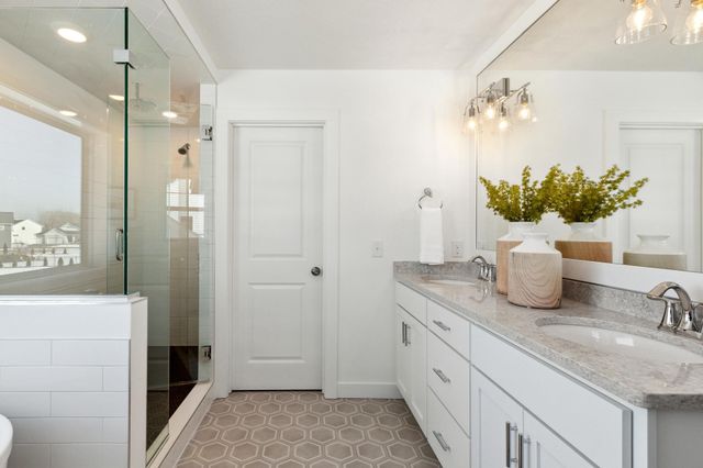 6220 134th Street N, Hugo, MN 55038