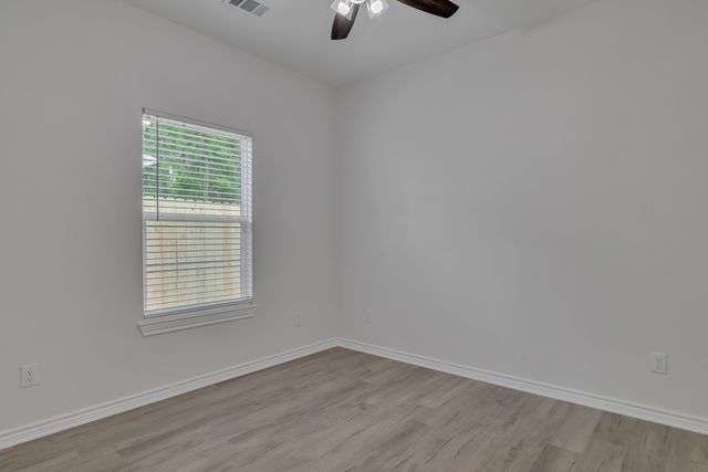 121 Electra, Longview, TX 75602