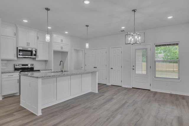 121 Electra, Longview, TX 75602