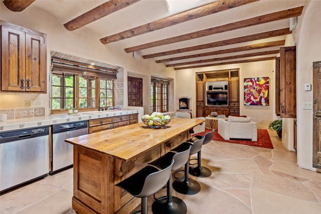 35 Sage Circle, Santa Fe, NM 87506
