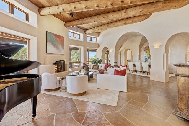 35 Sage Circle, Santa Fe, NM 87506