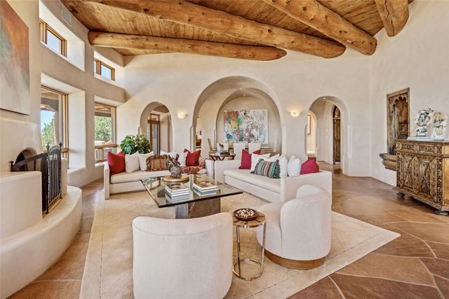 35 Sage Circle, Santa Fe, NM 87506