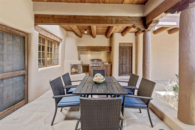 35 Sage Circle, Santa Fe, NM 87506