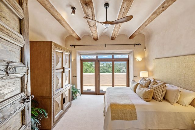35 Sage Circle, Santa Fe, NM 87506