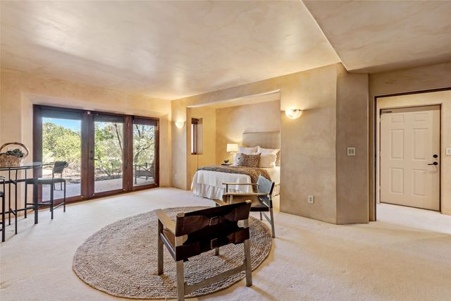 35 Sage Circle, Santa Fe, NM 87506