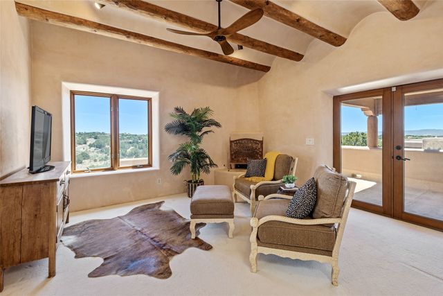 35 Sage Circle, Santa Fe, NM 87506