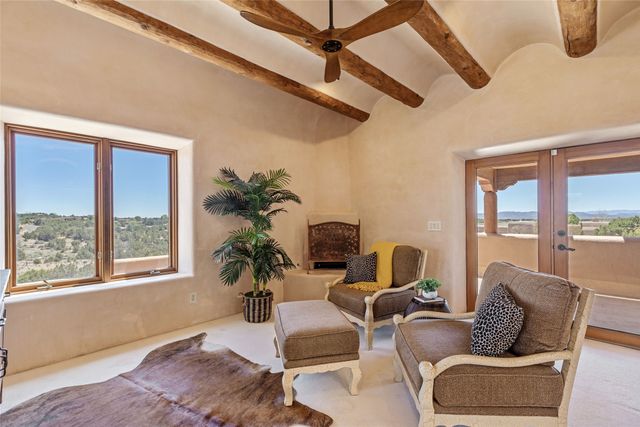 35 Sage Circle, Santa Fe, NM 87506
