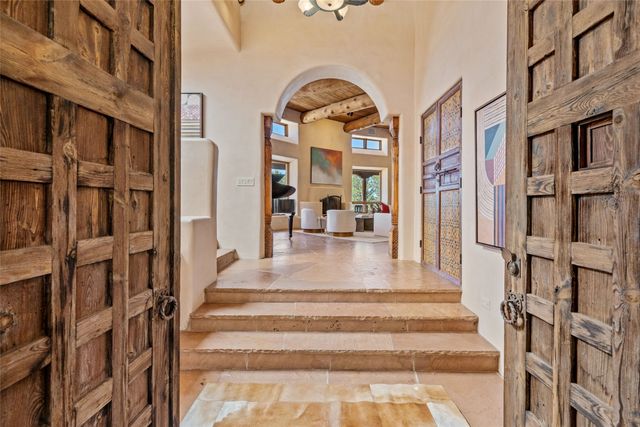 35 Sage Circle, Santa Fe, NM 87506