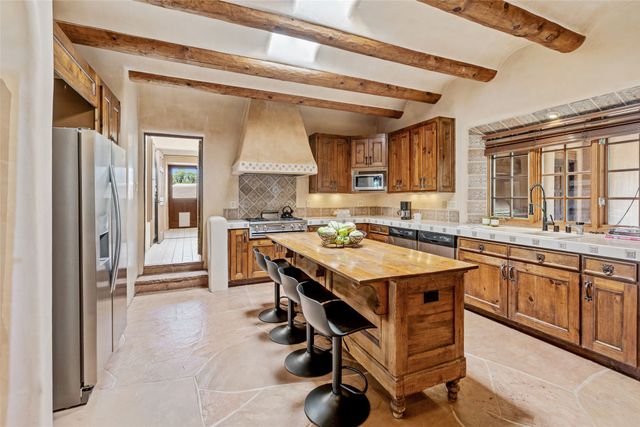 35 Sage Circle, Santa Fe, NM 87506