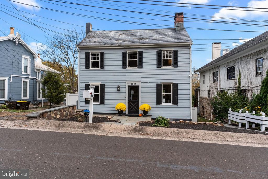 2565 BOGARTS TAVERN RD, Doylestown, PA 18902