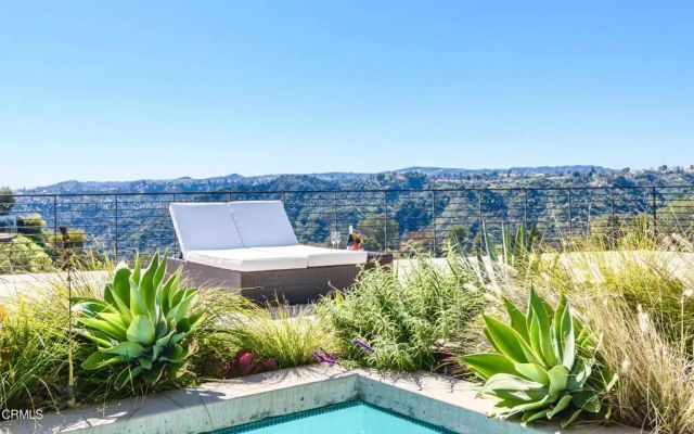 9633 Highridge Drive, Beverly Hills, CA 90210