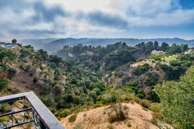 9633 Highridge Drive, Beverly Hills, CA 90210