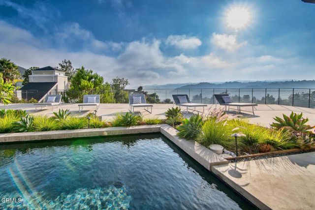 9633 Highridge Drive, Beverly Hills, CA 90210