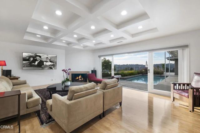 9633 Highridge Drive, Beverly Hills, CA 90210