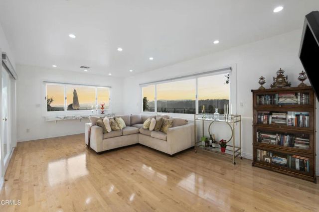 9633 Highridge Drive, Beverly Hills, CA 90210
