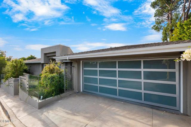 9633 Highridge Drive, Beverly Hills, CA 90210